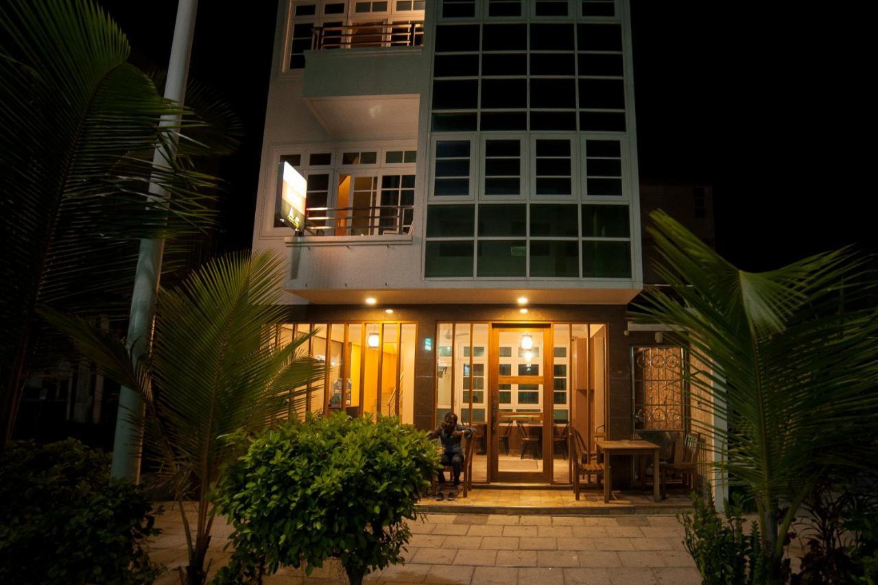 City Grand By Rivers Hotel Hulhumale Exterior photo